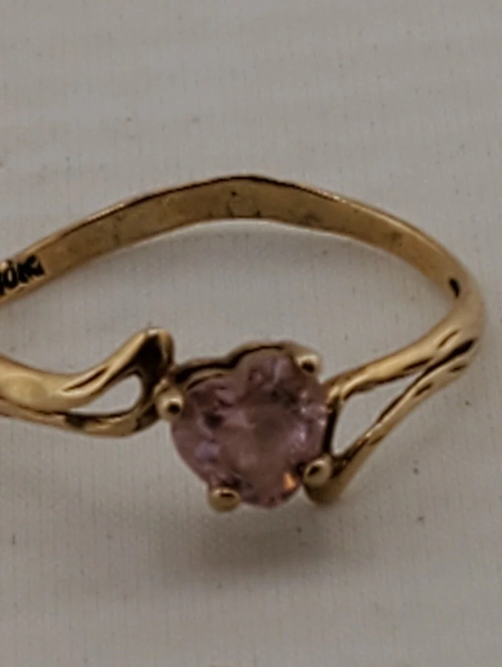 10k Gold Heart Pink Zircon Ring 6.5
